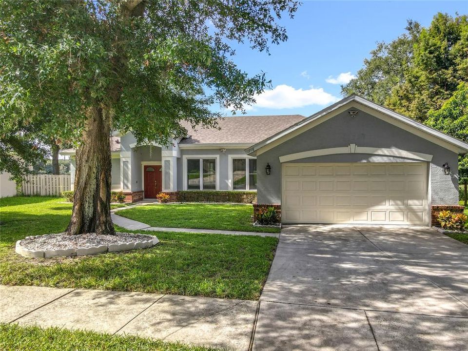 For Sale: $419,000 (3 beds, 2 baths, 1881 Square Feet)