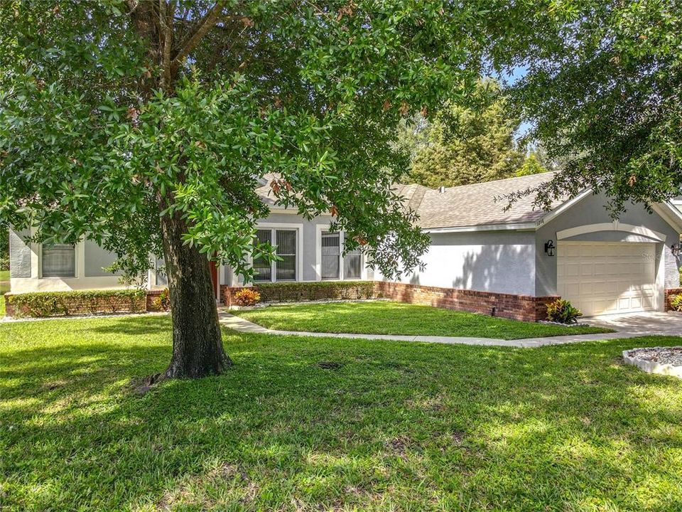 For Sale: $419,000 (3 beds, 2 baths, 1881 Square Feet)