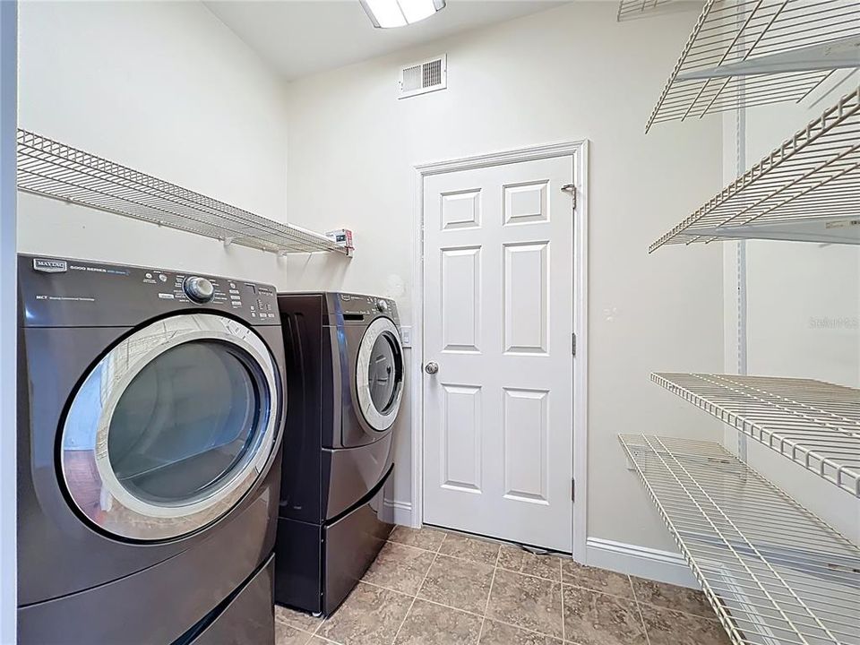 For Sale: $419,000 (3 beds, 2 baths, 1881 Square Feet)