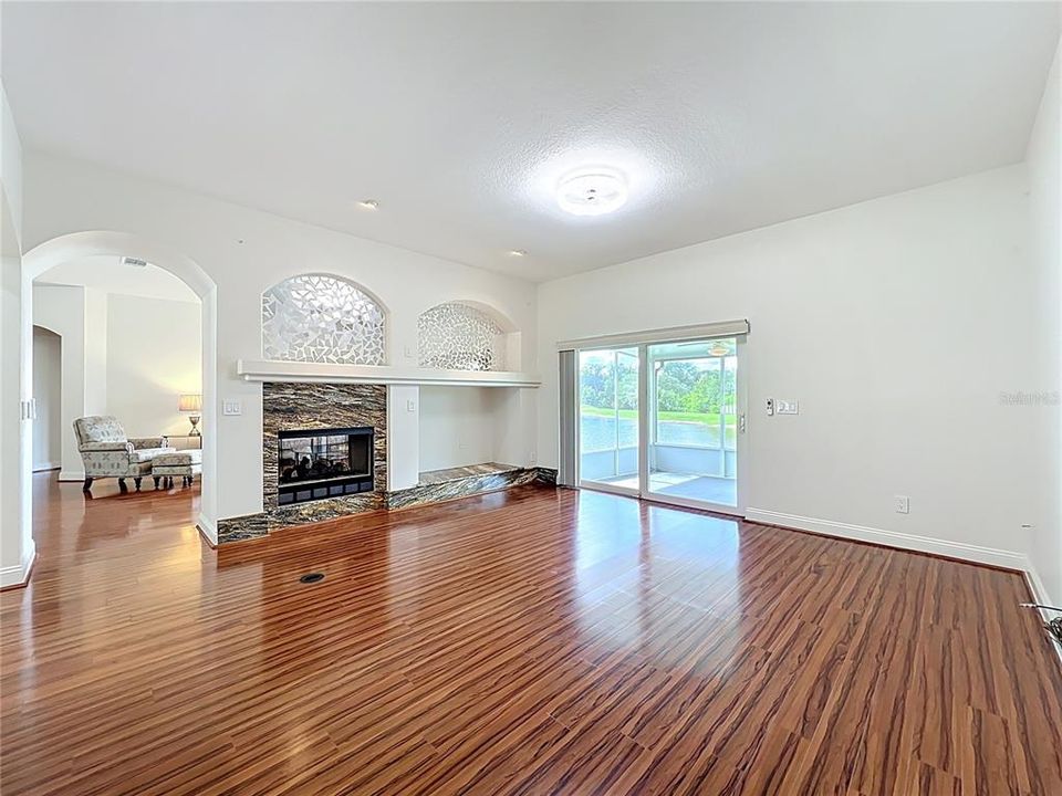 For Sale: $419,000 (3 beds, 2 baths, 1881 Square Feet)