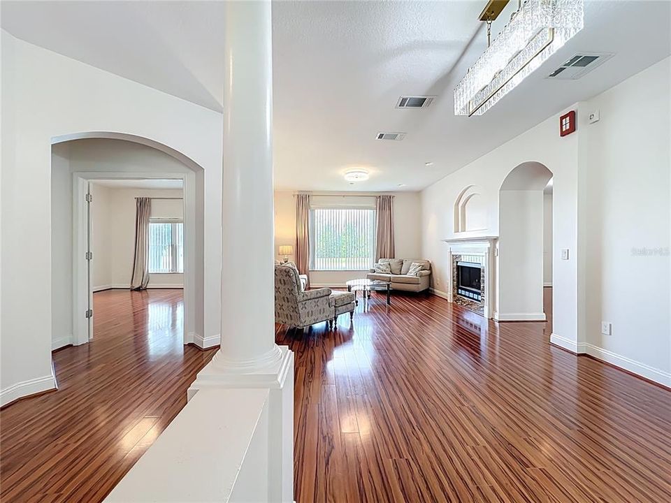 For Sale: $419,000 (3 beds, 2 baths, 1881 Square Feet)