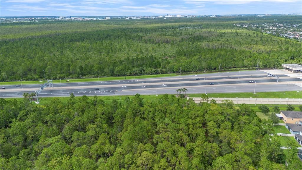 待售: $102,000 (1.35 acres)