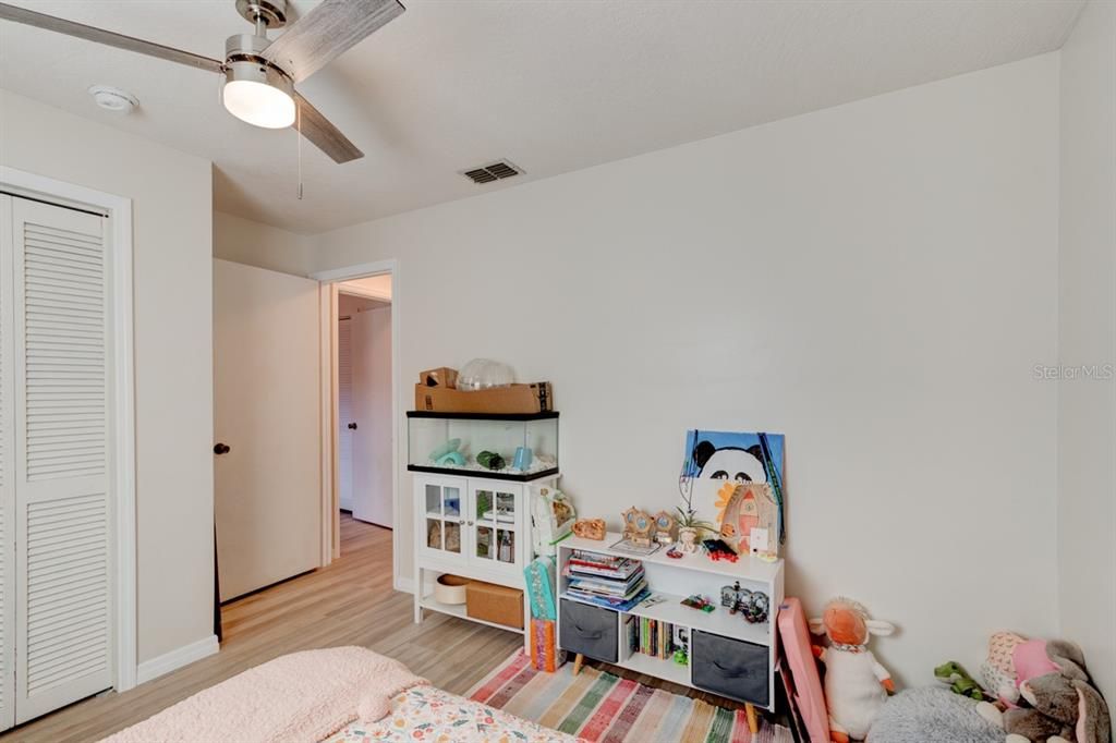 待售: $295,500 (3 贝兹, 2 浴室, 1409 平方英尺)