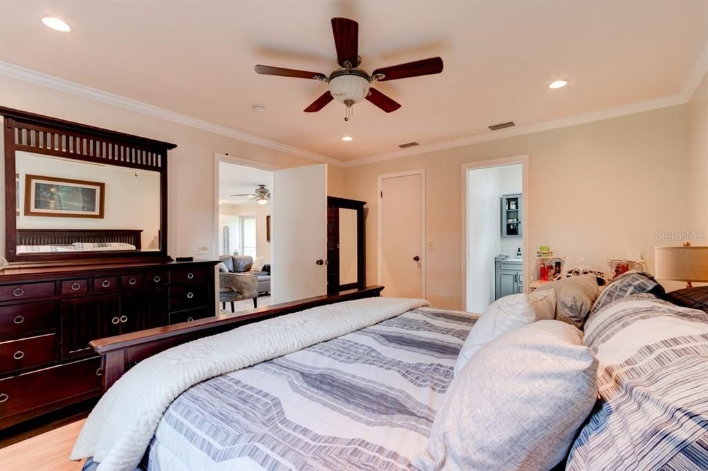 待售: $295,500 (3 贝兹, 2 浴室, 1409 平方英尺)