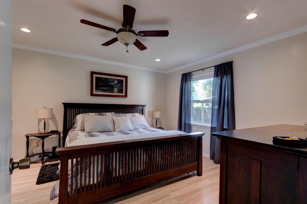 待售: $295,500 (3 贝兹, 2 浴室, 1409 平方英尺)