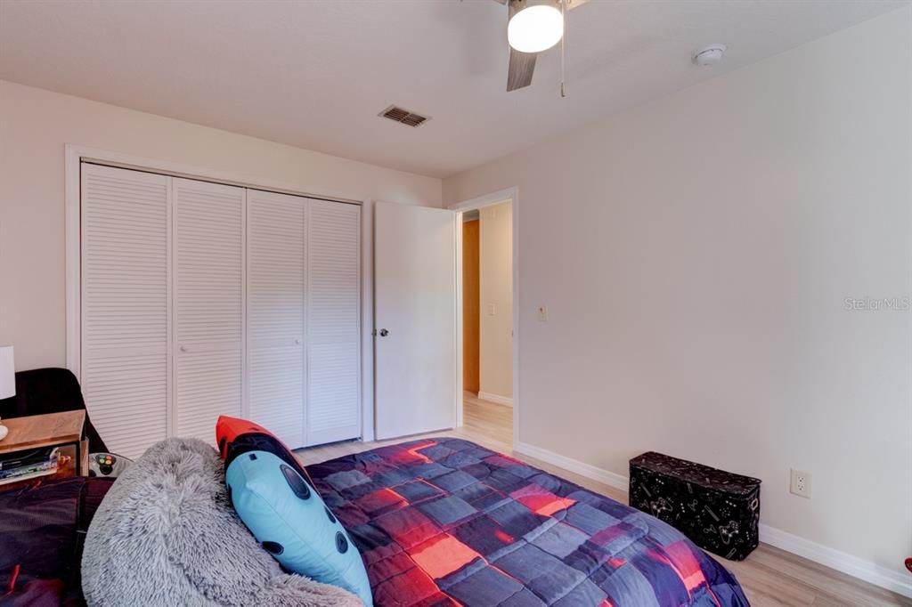 待售: $295,500 (3 贝兹, 2 浴室, 1409 平方英尺)