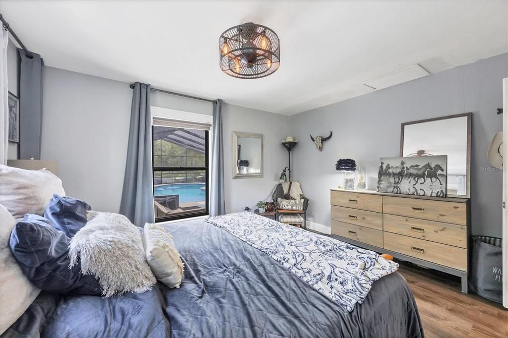 待售: $1,000,000 (3 贝兹, 2 浴室, 1407 平方英尺)