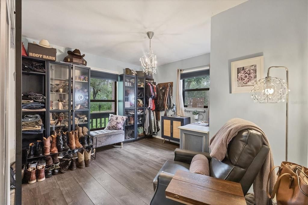 待售: $1,000,000 (3 贝兹, 2 浴室, 1407 平方英尺)