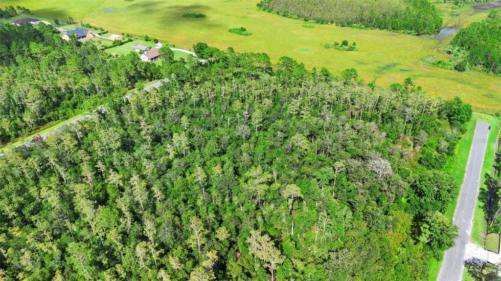 En Venta: $107,000 (2.06 acres)