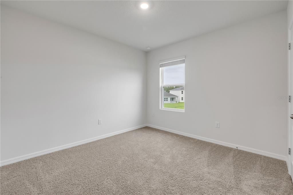 出租: $2,500 (5 贝兹, 3 浴室, 2601 平方英尺)