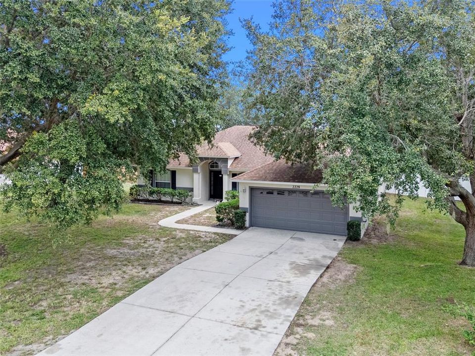 合同活跃: $315,000 (4 贝兹, 2 浴室, 1820 平方英尺)