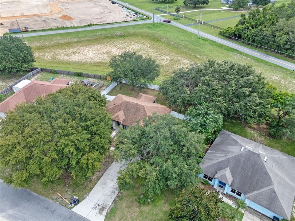 合同活跃: $315,000 (4 贝兹, 2 浴室, 1820 平方英尺)