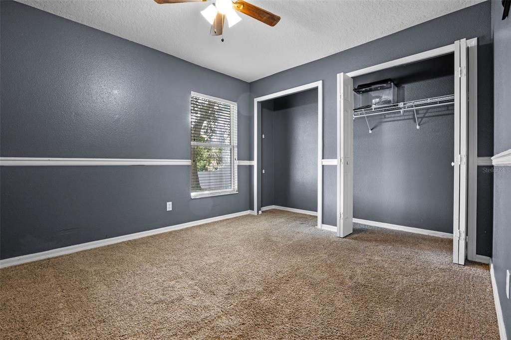 合同活跃: $315,000 (4 贝兹, 2 浴室, 1820 平方英尺)