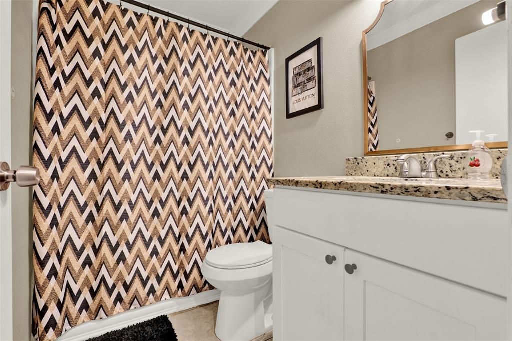 Active With Contract: $159,999 (3 beds, 2 baths, 1187 Square Feet)