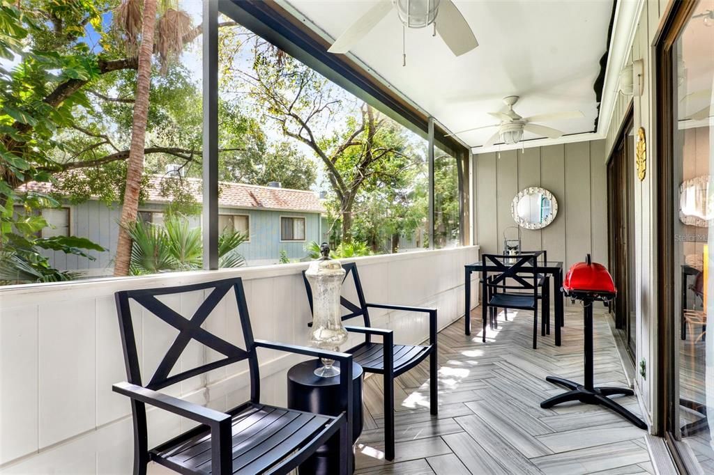 Active With Contract: $159,999 (3 beds, 2 baths, 1187 Square Feet)