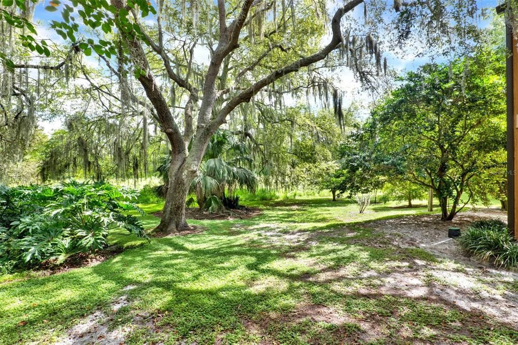 Active With Contract: $159,999 (3 beds, 2 baths, 1187 Square Feet)