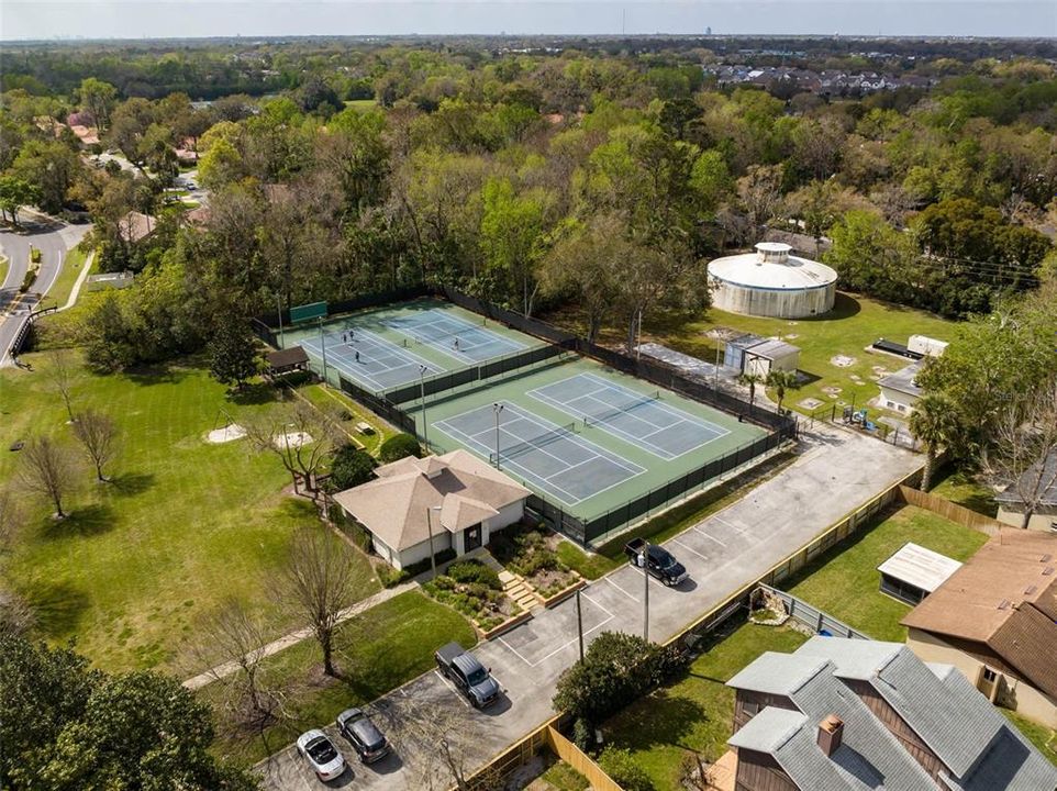 Active With Contract: $159,999 (3 beds, 2 baths, 1187 Square Feet)