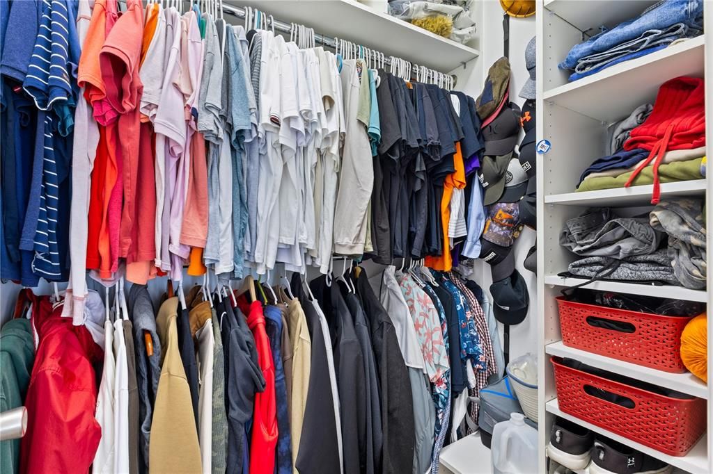 Под контрактом: $679,900 (5 спален, 3 ванн, 3072 Квадратных фут)