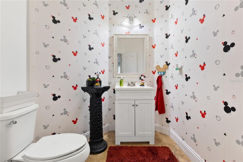 Под контрактом: $679,900 (5 спален, 3 ванн, 3072 Квадратных фут)