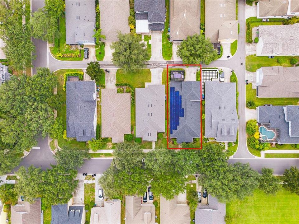 Под контрактом: $679,900 (5 спален, 3 ванн, 3072 Квадратных фут)