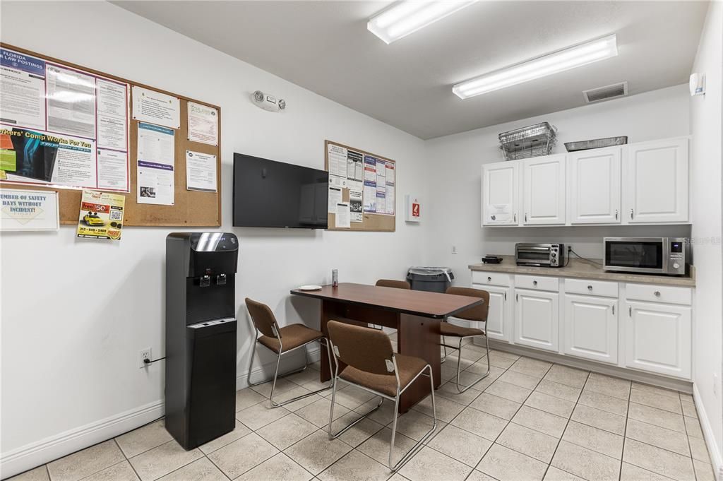 For Sale: $2,195,000 (0 beds, 0 baths, 5801 Square Feet)