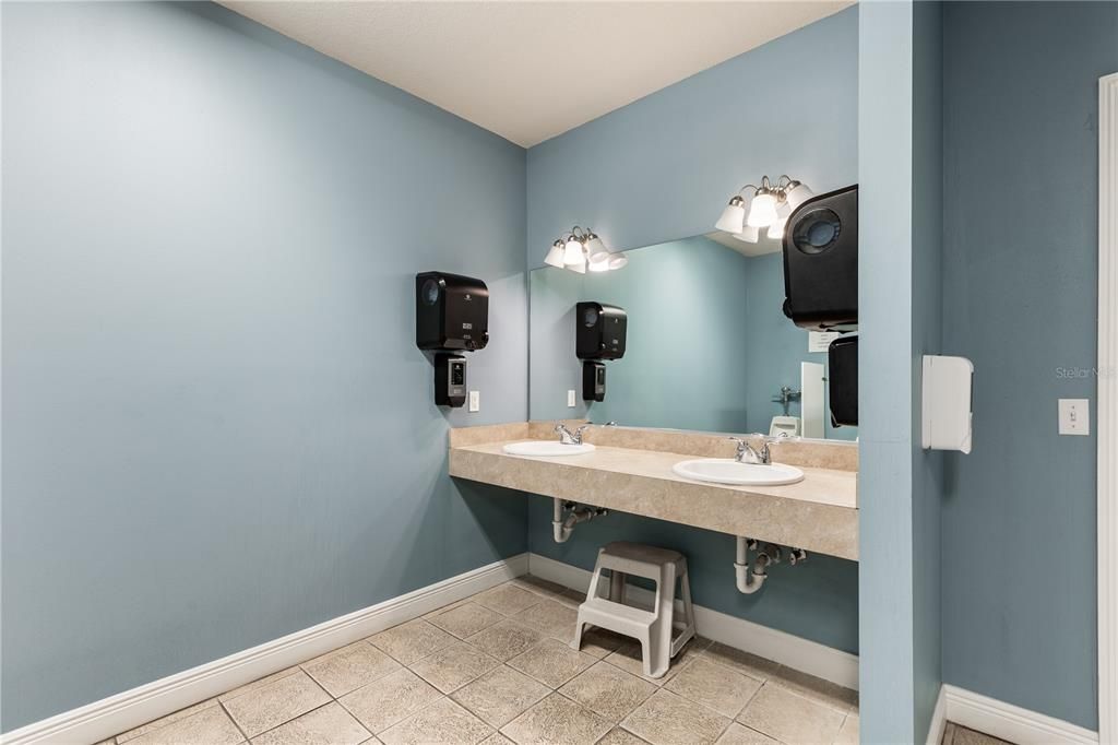 For Sale: $2,195,000 (0 beds, 0 baths, 5801 Square Feet)