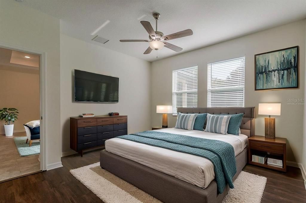 Под контрактом: $324,900 (3 спален, 2 ванн, 1620 Квадратных фут)