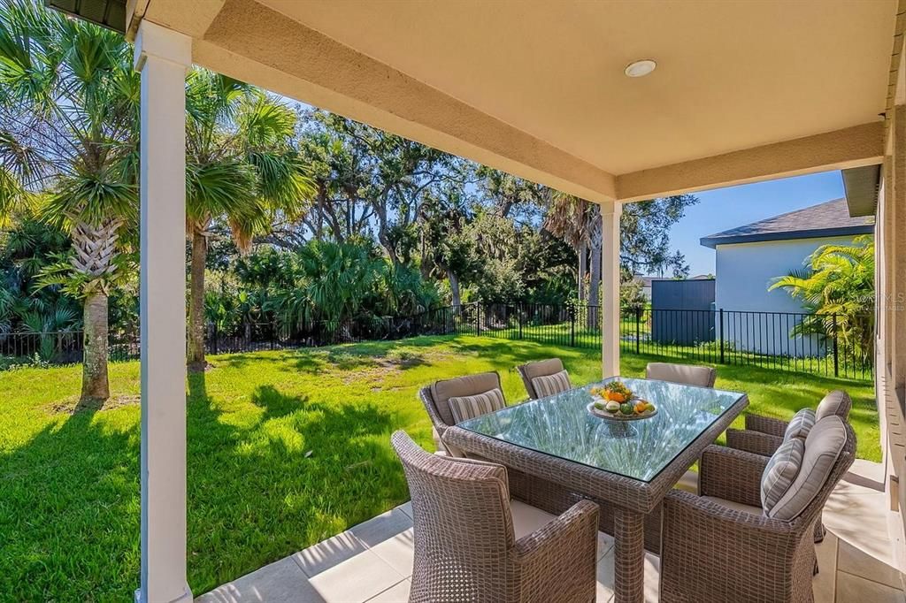 Под контрактом: $324,900 (3 спален, 2 ванн, 1620 Квадратных фут)