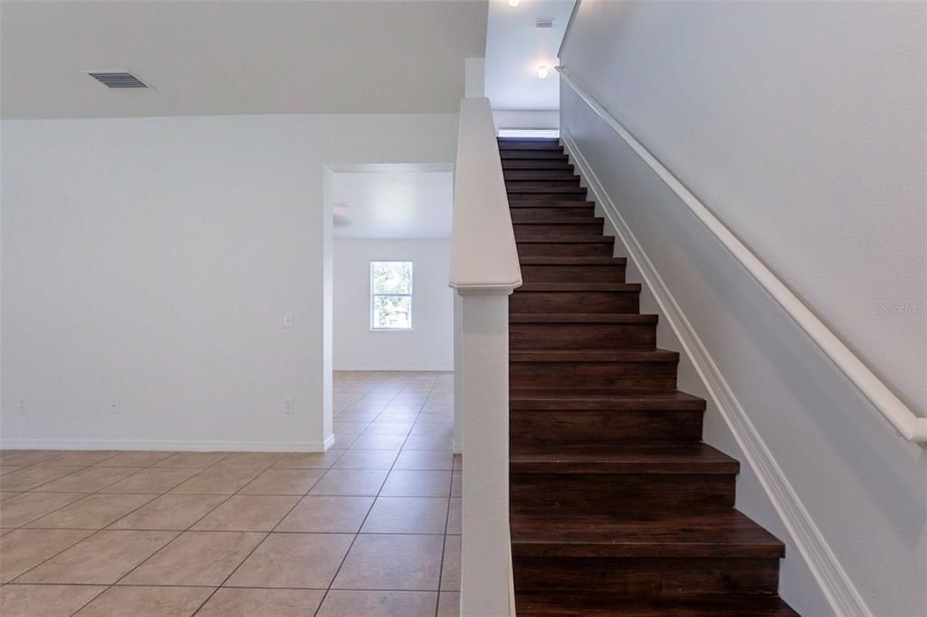 For Sale: $324,900 (4 beds, 2 baths, 2486 Square Feet)