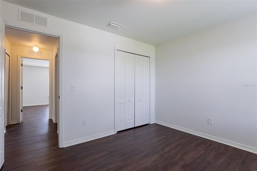 For Sale: $324,900 (4 beds, 2 baths, 2486 Square Feet)