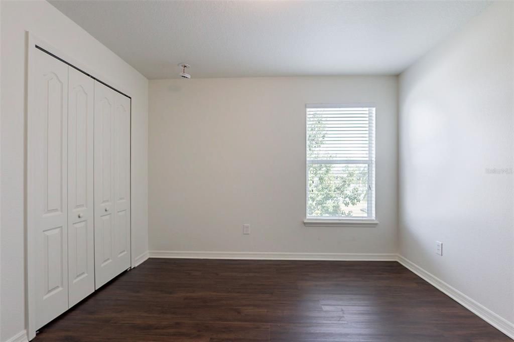 For Sale: $324,900 (4 beds, 2 baths, 2486 Square Feet)