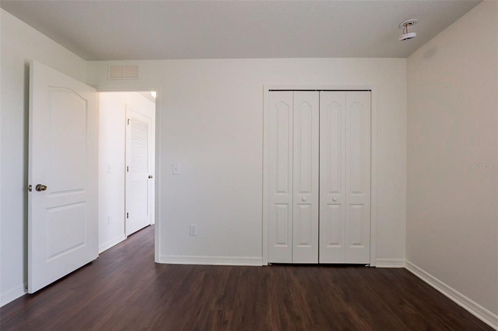 For Sale: $324,900 (4 beds, 2 baths, 2486 Square Feet)