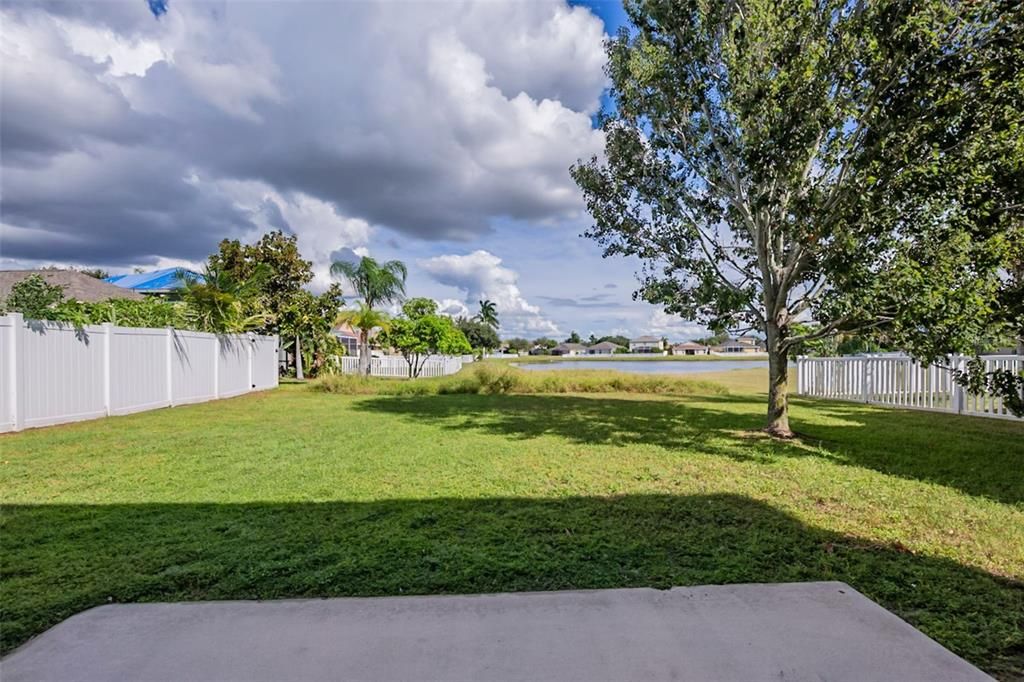 For Sale: $324,900 (4 beds, 2 baths, 2486 Square Feet)