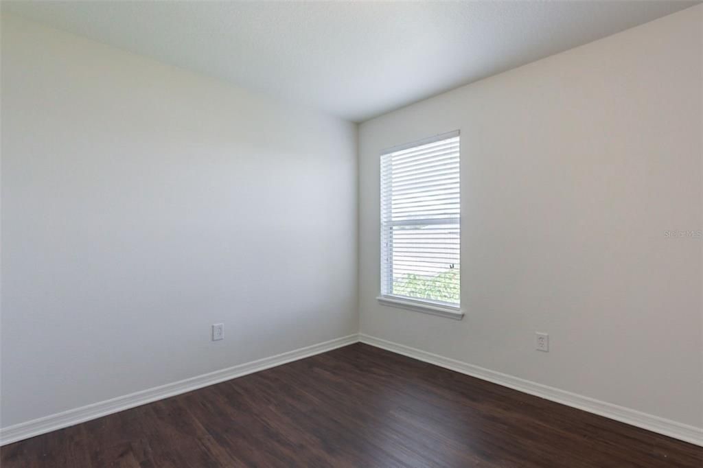 For Sale: $324,900 (4 beds, 2 baths, 2486 Square Feet)