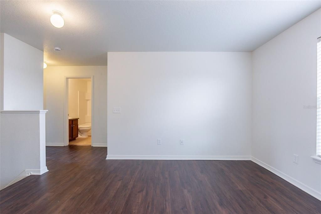 For Sale: $324,900 (4 beds, 2 baths, 2486 Square Feet)