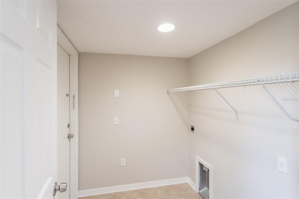 Active With Contract: $299,900 (3 beds, 2 baths, 2320 Square Feet)