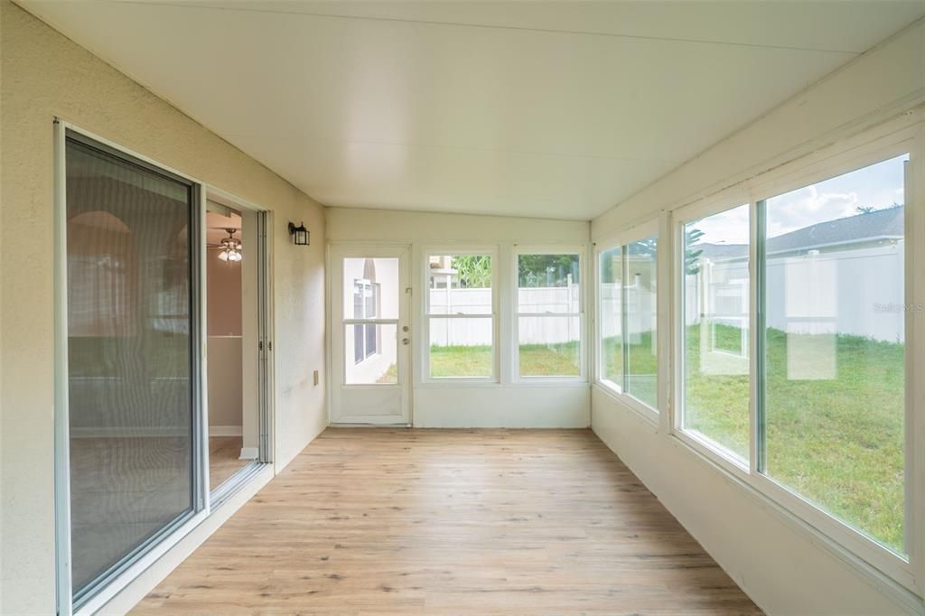 Active With Contract: $299,900 (3 beds, 2 baths, 2320 Square Feet)