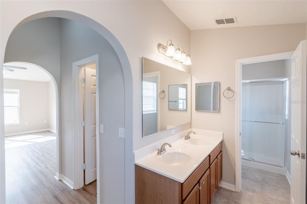 Active With Contract: $299,900 (3 beds, 2 baths, 2320 Square Feet)