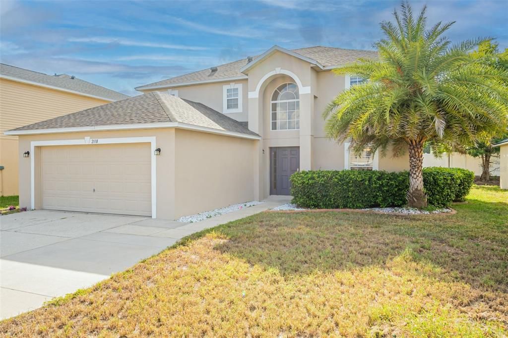 Active With Contract: $299,900 (3 beds, 2 baths, 2320 Square Feet)