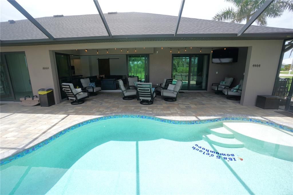 For Sale: $699,900 (4 beds, 3 baths, 2616 Square Feet)