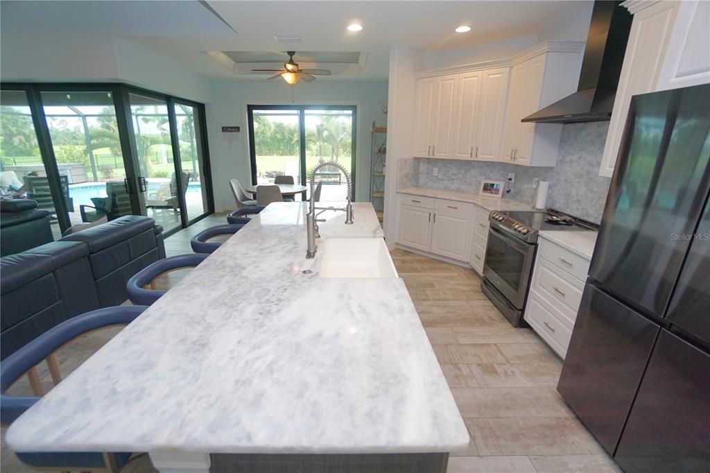 For Sale: $699,900 (4 beds, 3 baths, 2616 Square Feet)