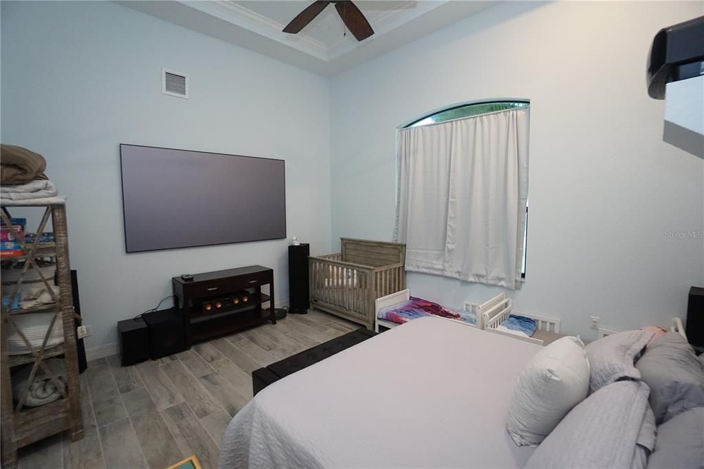 For Sale: $699,900 (4 beds, 3 baths, 2616 Square Feet)