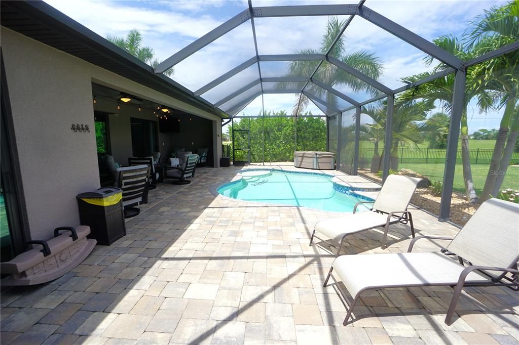 For Sale: $699,900 (4 beds, 3 baths, 2616 Square Feet)