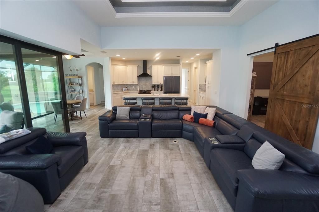 For Sale: $699,900 (4 beds, 3 baths, 2616 Square Feet)