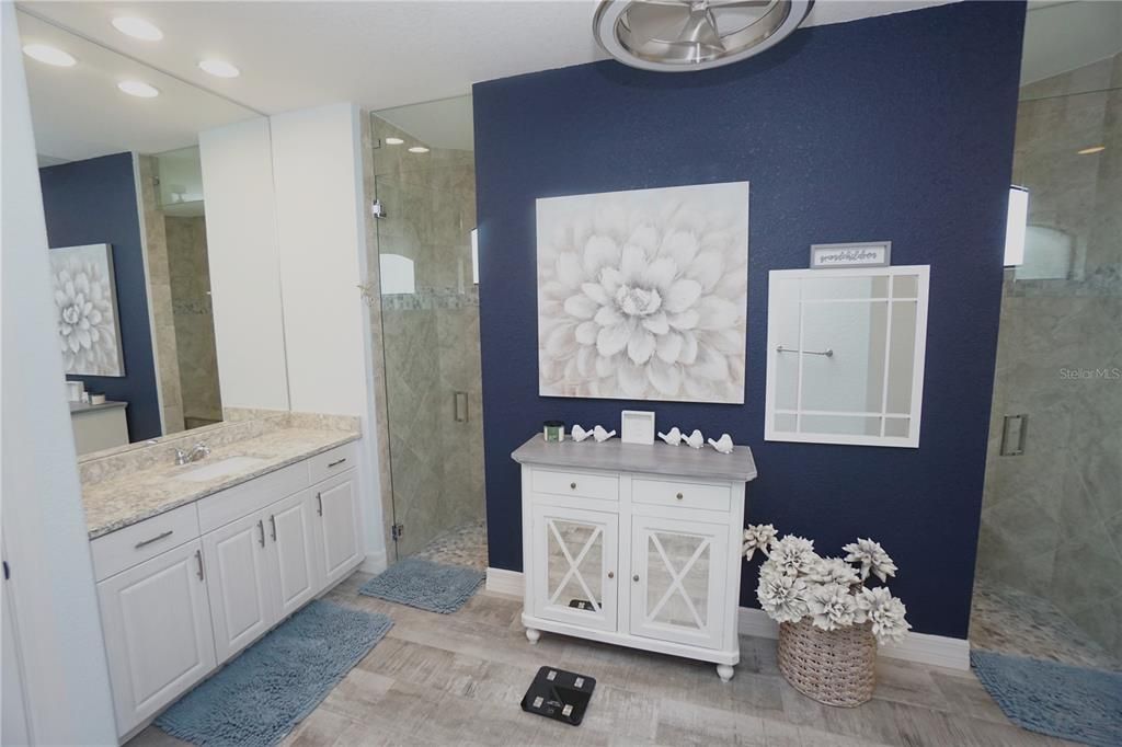 For Sale: $699,900 (4 beds, 3 baths, 2616 Square Feet)