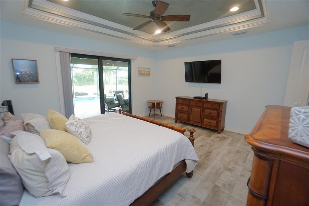 For Sale: $699,900 (4 beds, 3 baths, 2616 Square Feet)