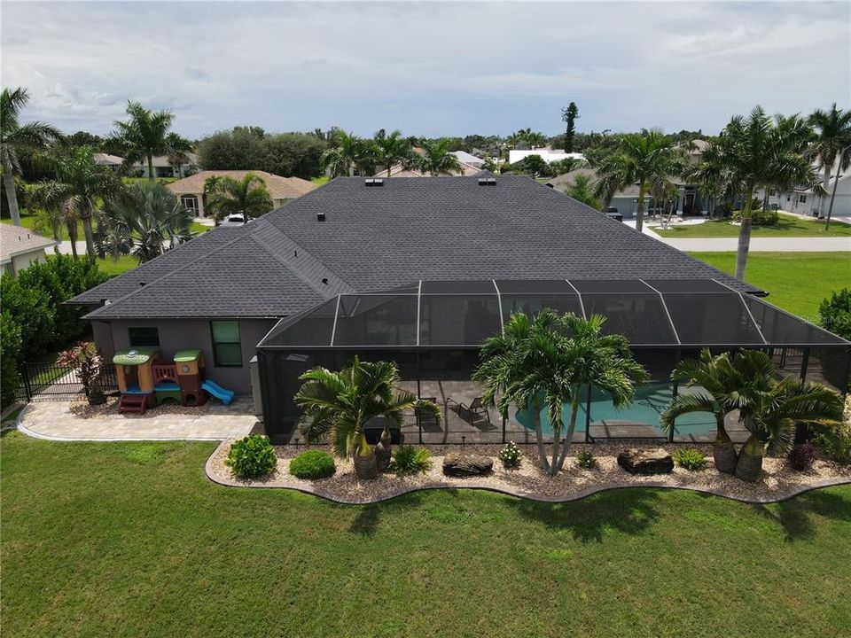 For Sale: $699,900 (4 beds, 3 baths, 2616 Square Feet)