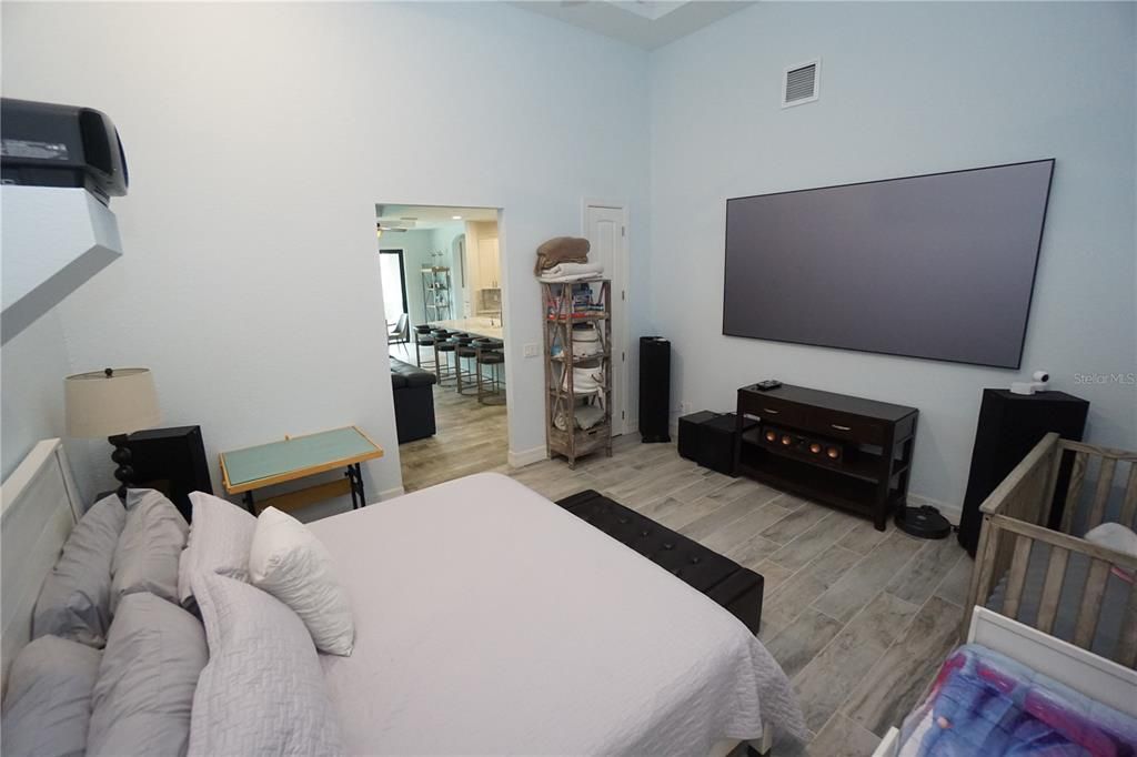 For Sale: $699,900 (4 beds, 3 baths, 2616 Square Feet)