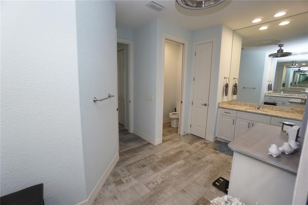 For Sale: $699,900 (4 beds, 3 baths, 2616 Square Feet)