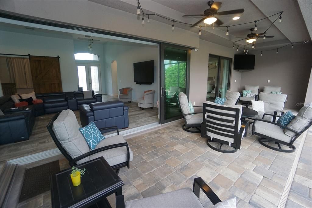 For Sale: $699,900 (4 beds, 3 baths, 2616 Square Feet)